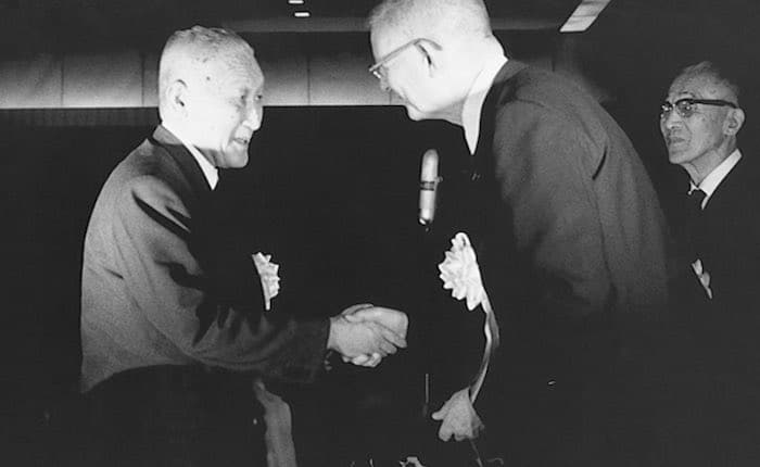 photo of Professor Deming and Toyota President Fukio Nakagawa